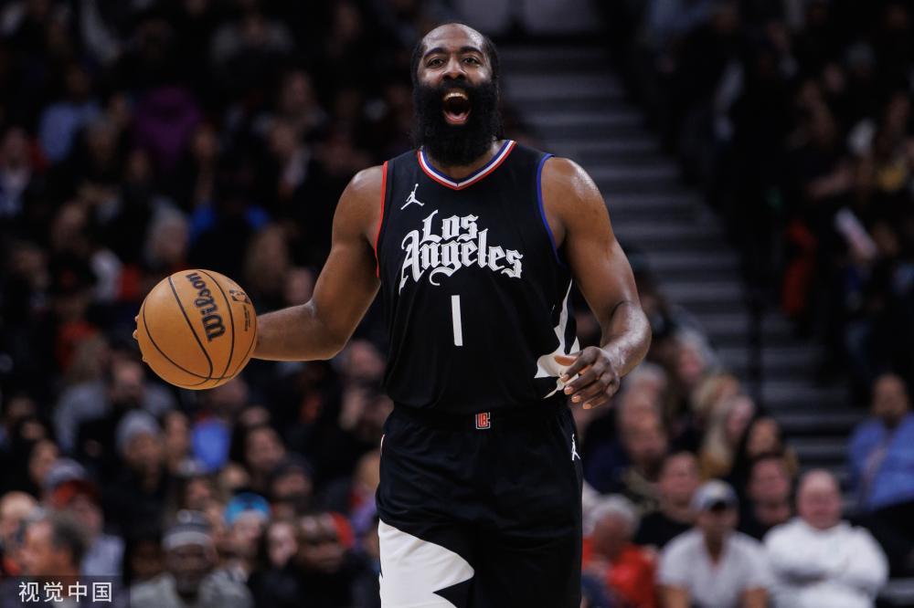 而是贯穿于 而是贯穿于